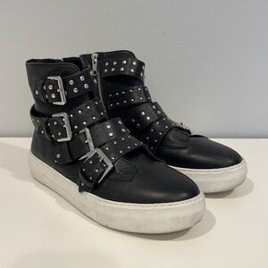 J Slides - Black with Exceptional studded detail